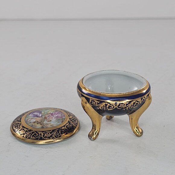 Limoges France Footed Trinket Box Cobalt Blue Gold Floral Design W/ Romantic Sce - Picture 8 of 10
